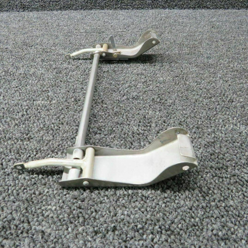 Beechcraft Beech A36 Latch Assy Window LH P/N 002-430055-31