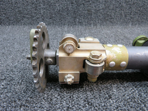 5015015-15 Cessna 340 Control Yoke Tube Assy LH / RH W/ Sprocket & Sleeve