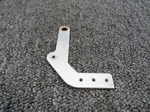 Cessna 2213106-1 Cessna TR182 LH Center Bracket Hinge