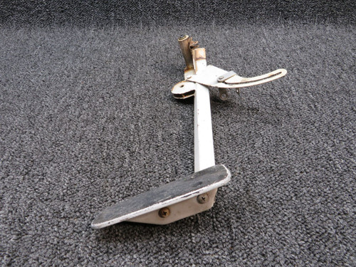 0741623-1, 1211520-2 Cessna T210L Retractable Cabin Step Assembly with Spring