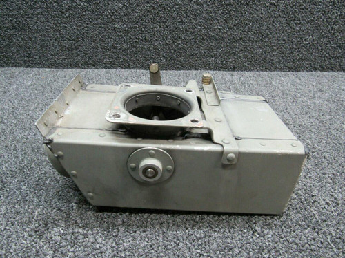 Cessna 0552164-1 WEU 0552164-4 Cessna 172N Carburetor Airbox Assembly