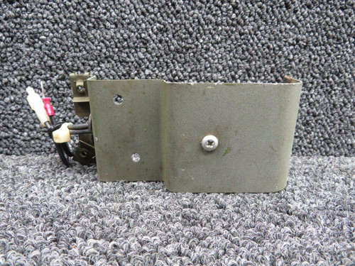 Cessna 0700616-1 CessnaA185F Courtesy Light W/ Shield Assembly V 28