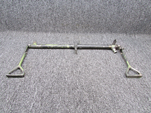 0760032-1, 0411564 Cessna A185F Rudder Bar LH w Links