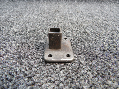 5111531-1 (Use: 5111622-1) Cessna 402C Guide Door Window Latch Forward