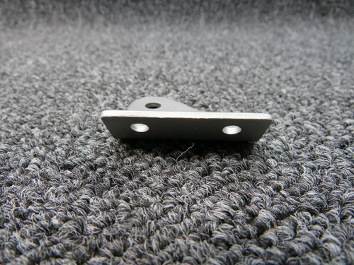 Cessna 2011028-2 Cessna 172RG Seat Belt Fitting RH