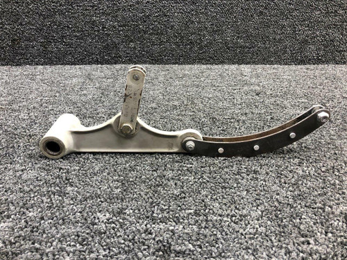 Cessna 0841104-4 Cessna 421B Main Gear Bellcrank Assembly W/ Links RH