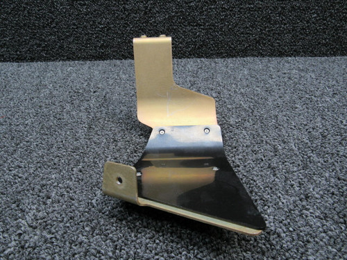Cirrus 19327-001B Cirrus SR22T Shield Bracket Hours 695.5