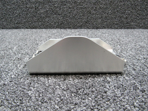 Cirrus 16940-001 Cirrus SR22T Upper Gear Attach Fitting Hours 695.5