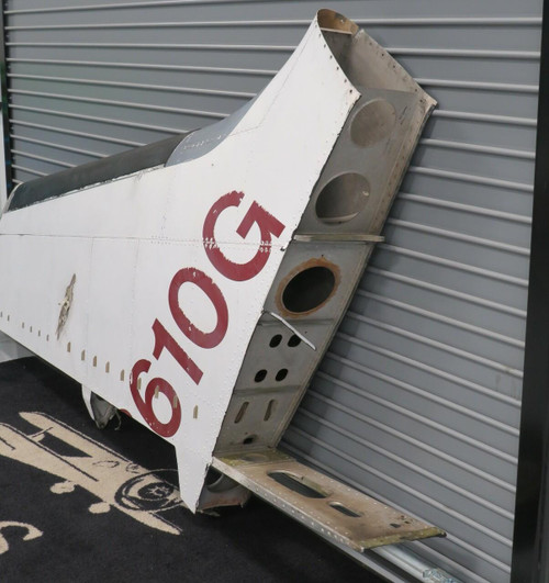 Cessna 5131020-28 USE 5131020-57 Cessna 402C Vertical Stabilizer Assembly