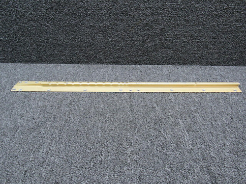 MCFarlane MC0511243-4 Cessna 172N McFarlane Seat Rail LH / RH Inboard