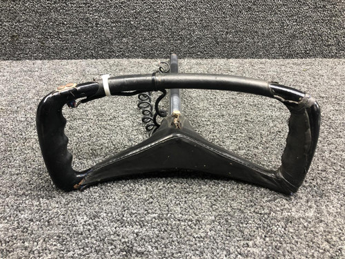 Cessna 0513182-8 USE 0513166-1 Cessna 172D Control Wheel Assembly LH W/ Mic Switch D 0.754, L 14-1/4