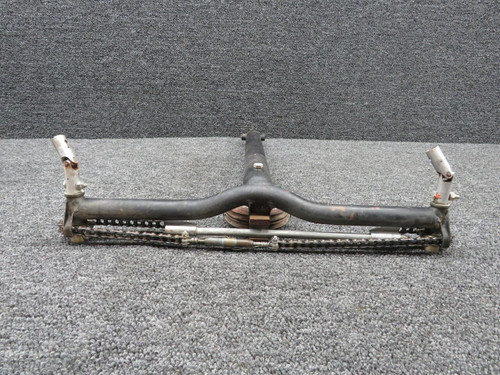 Cessna 0411221-4 / 0411326-4 Cessna 172D Aileron Control Tee Assembly