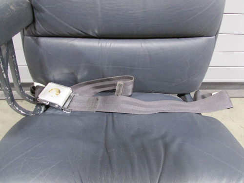 0812822-13 Cessna 310Q Left Center Seat