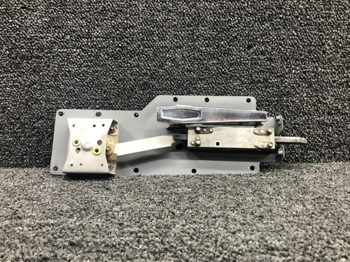 Cessna 1511205-17 Cessna A185F Cabin Door Latch Assembly RH