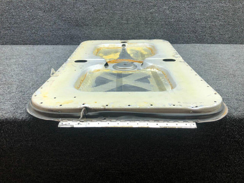 Beechcraft 002-430077-1 USE 002-430077-21 Beechcraft F33A Large Baggage Door Assy