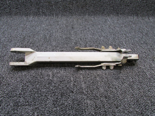 0841103-8, 0841102-4 Cessna 320 Main Gear Side Link RH with Uplock Hooks