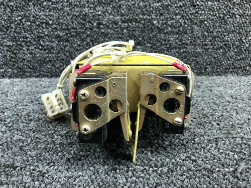Beechcraft 35-364126 / 35-364129-3 Beech A36TC Landing Gear Limit Switch W/ Bracket 28V