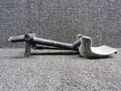 720017-007, 720016-001 Mooney M20J Rudder Pedal Pilot LH w Rod & Crank