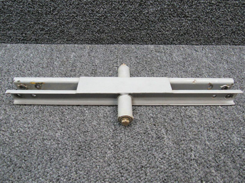 Ayres 9012-17 USE 09012T017 Ayres S2R-T34 Bellcrank Assembly Elevator Control