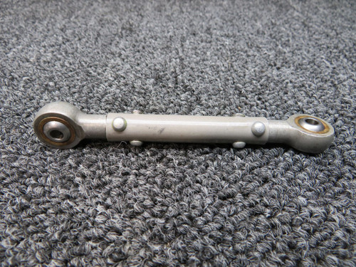 35-524066 (Use: 002-410043-1)Beech E-55 Co-Pilot Rudder Pedal Push Rod LH/RH