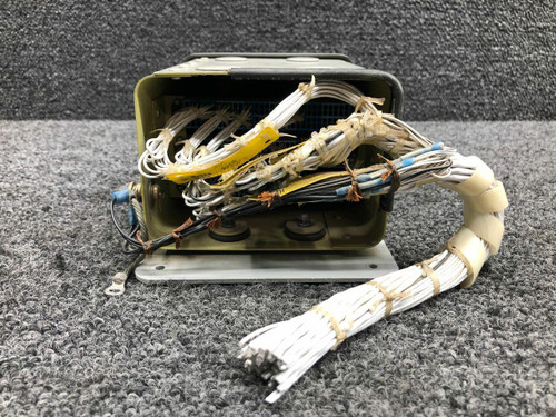 Beechcraft 101-340330 / 100-340564-3 Beechcraft 58 Switching Box Assembly Volts 28