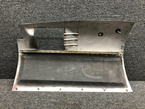 Cessna 0851170-202 USE 0851170-215 Cessna 414 Cowling Nacelle Door Lower Outboard RH