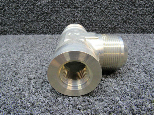 Does Not Apply 344157 Tee Tube to Boss NEW OLD STOCK SA