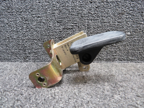 20324-002, 20322-002 Cirrus SR22 Cabin Door Latch Mechanism w Handle
