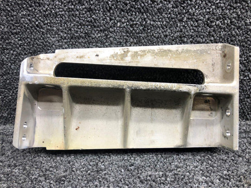 0541121-1 Cessna 182B Landing Gear Outboard Support LH