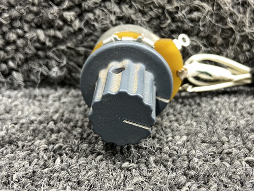 S1904-5 Cessna T206H Avionics Dimming Light Switch