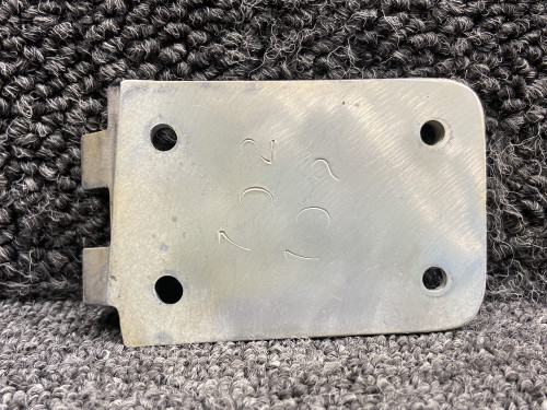 1211661-2 Cessna T206H Cargo Door Hinge Forward Lower