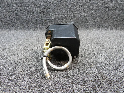 King Radio 066-3063-00 USE 066-03063-0000 King Radio KI-227 ADF Indicator Volts 14