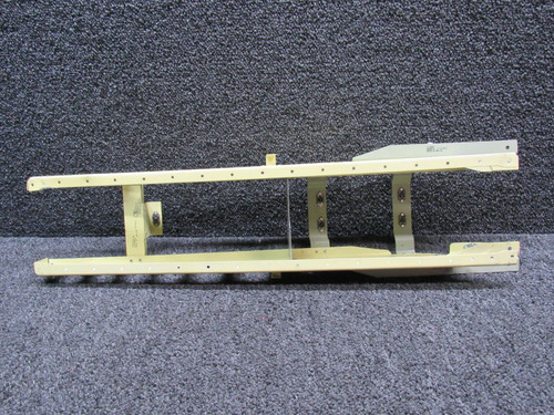 1210609-4 / 1210609-4 Cessna T206H Overhead Console Support Assembly