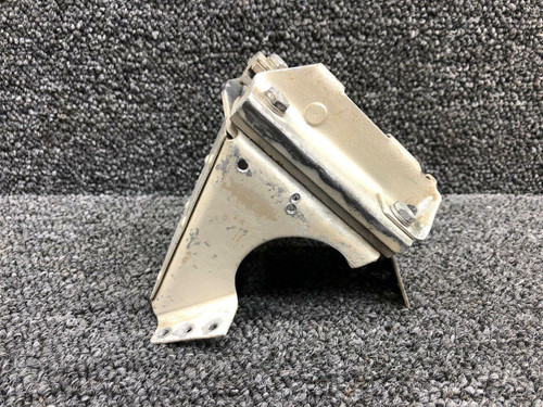 Beechcraft Parts 35-534372-41 / 35-534372-91 Beech 35-C33 Armrest Guide Assembly W/ Bracket