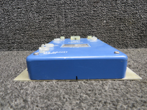 CMF776-4 (Alt: C668004-0102) Consolidated Airborne Fuel Qty Control Monitor