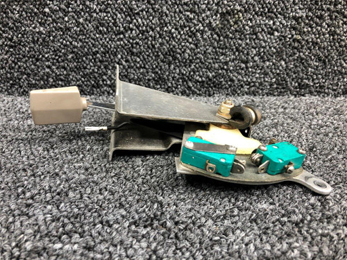 1512280-13 (USE: 1512280-41) Cessna T337G Flap Position Lever W/ Switches
