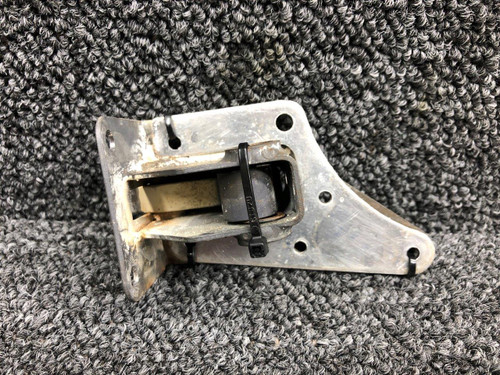 1511409-18 / 1511408-16 Cessna T337G Upper Cabin Door Latch Upper AFT W/ Link
