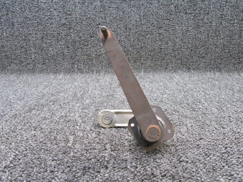 5045001-4 (FSO: 5045001-202) Cessna 401 Crank Assembly RH Door Actuator