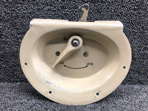 68180-000 / 63039-002 Piper PA28-140 Door Latch Pan W/ Handles