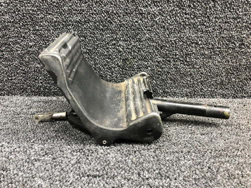 Cessna Aircraft Parts 0861706-1 / 0861700-31 Cessna 310G Rudder Pedal Assembly LH / RH W/ Arm