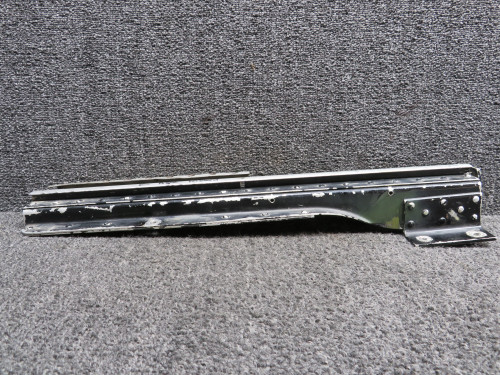 0812987-6 Cessna 310Q Center Seat Outboard Seat Track RH
