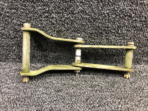 Cessna Aircraft Parts 0862101-9 / 0862101-5 Cessna 310Q Flap Scissor Link Inbd / Inbd LH / RH
