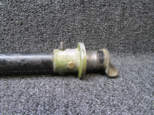 62705-000, 34502-000 Piper PA28R Flap Torque Tube Assembly with Rounded Clamp