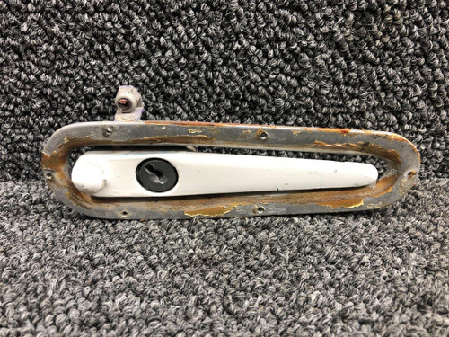 Beechcraft Parts 35-400014-615 / 35-400032-3 Beech E-55 Inside Cabin Door Handle Assy W/ Support