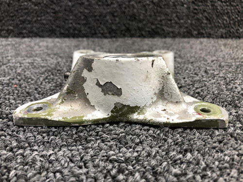 Piper Aircraft Parts 67042-012 CASTING 67043 Piper PA28R-200 AFT Trunnion Fitting Assembly