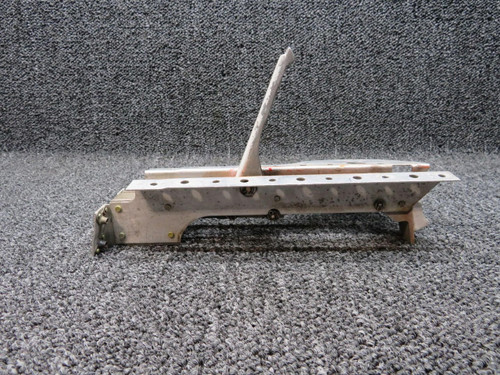 Cessna Aircraft Parts 0851781-38 USE H966-1 Cessna 310R Nacelle Baggage Door Latch Assembly