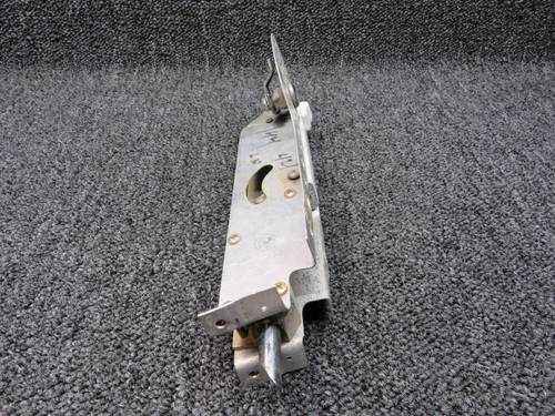 Cessna Aircraft Parts 0851781-26 USE H966-1 Cessna Nacelle Baggage Door Latch Assembly