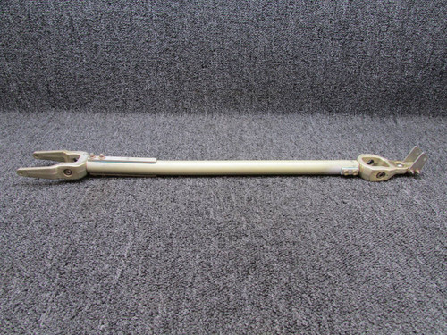 A319-3, A177-4 Robinson R22 Beta Cyclic Control Rod Assembly w Pivot and Yoke
