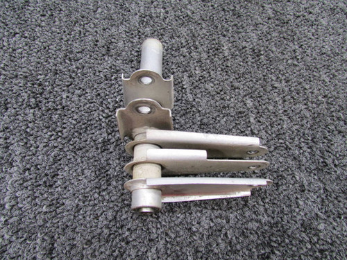 0862100-14 Cessna Flap Bellcrank Assembly RH (Outboard Wing, Outboard)