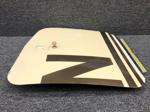 Piper Aircraft Parts 25509-000 Piper PA24-260 Baggage Door Assembly W/ Lock and Key